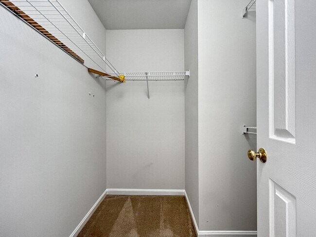 Building Photo - 214 W Locust St