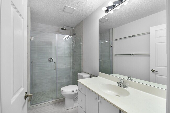 Building Photo - 3058 SE Brierwood Pl