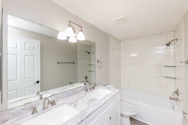 Building Photo - 5952 Sachem Ct