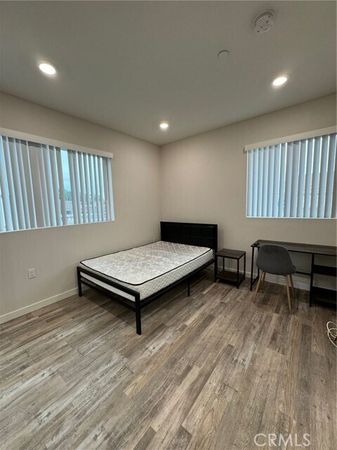 Building Photo - 621 Normandie Ave