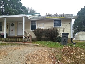 Building Photo - 814 E Unity Rd