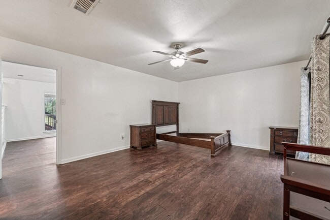 Building Photo - 3103 Glade Springs Dr