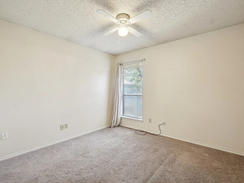 Building Photo - 2812 Springhaven Ct