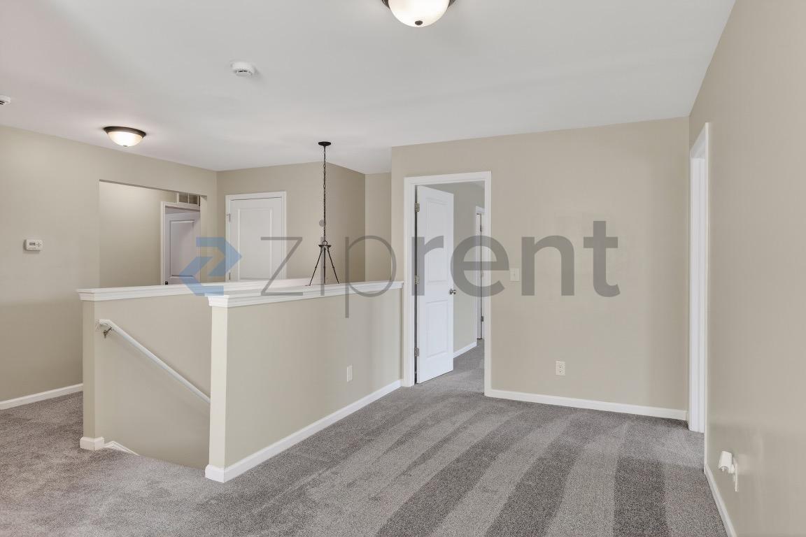 Building Photo - 291 Ranlo Ave