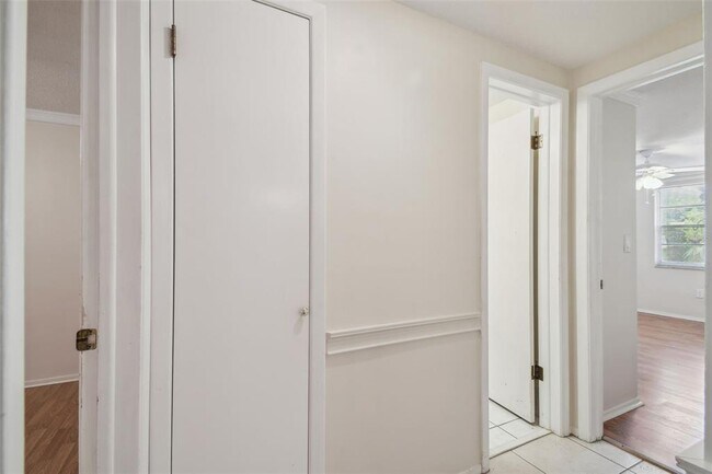 Building Photo - 4244 Tamargo Dr