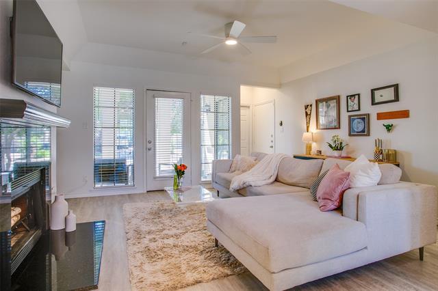 Building Photo - 3105 San Jacinto St