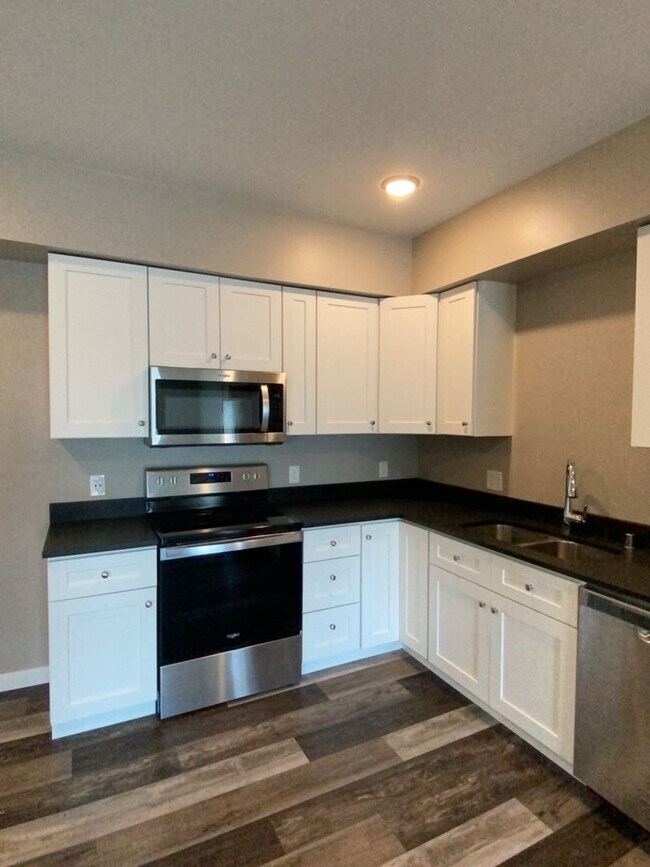 Building Photo - PRE-LEASING FOR FALL 2026!