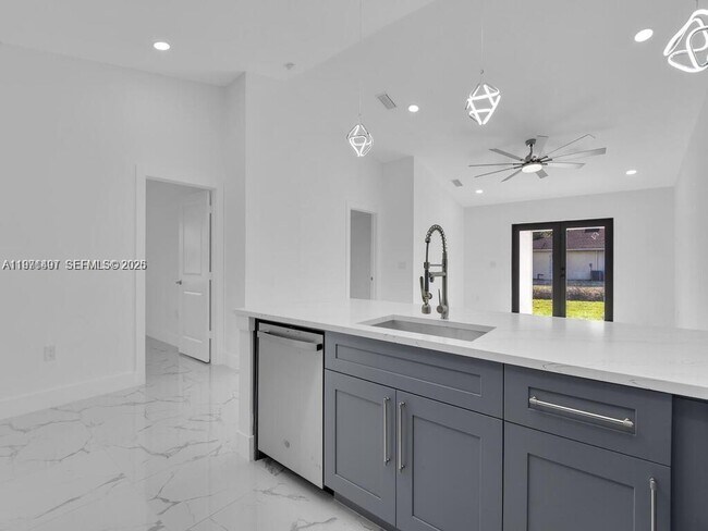 Building Photo - 5117 24th St SW