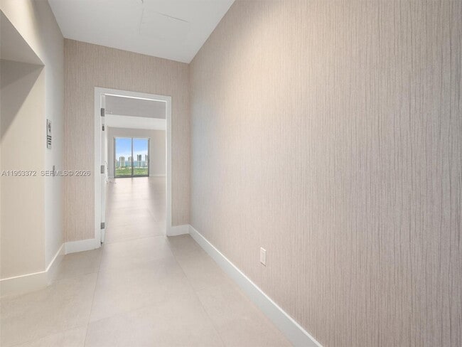 Building Photo - 16385 Biscayne Blvd