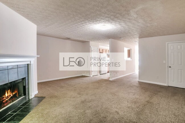 Building Photo - 2842 Vining Ridge Terrace