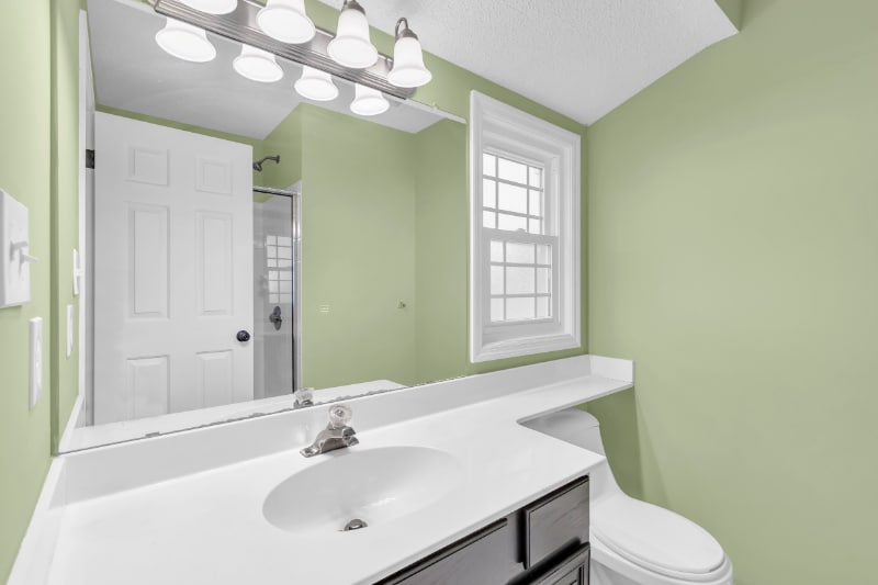 Building Photo - 1264 Watercrest Cir