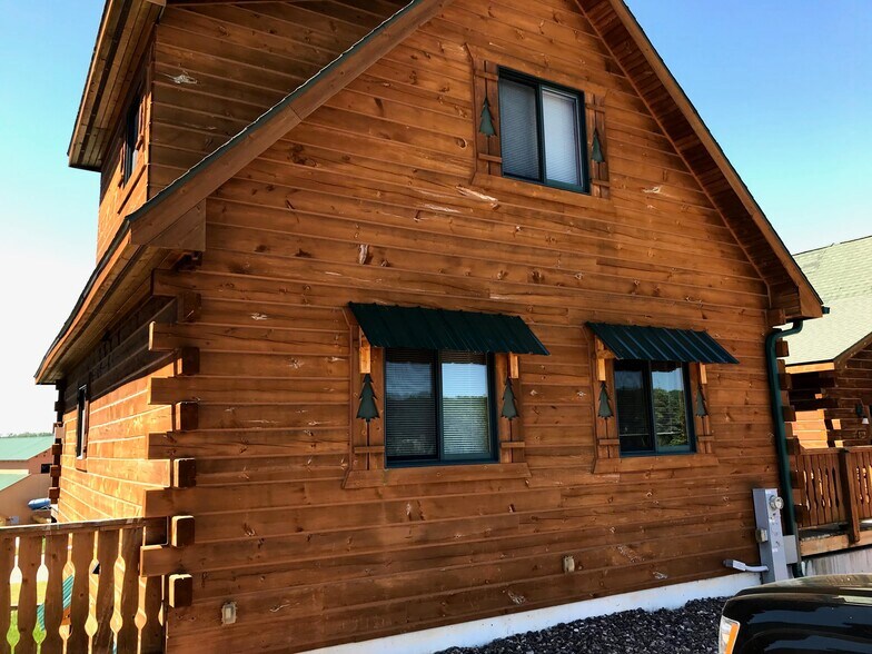 Building Photo - 313 Hilltop Ct