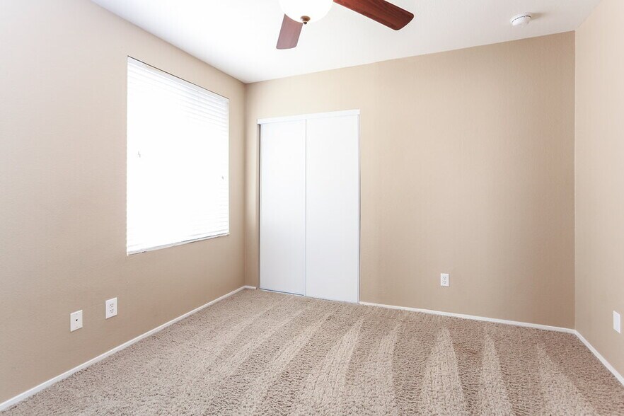 Building Photo - 5536 La Pelusa St