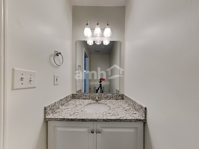 Building Photo - 8600 Morgan Run Ct