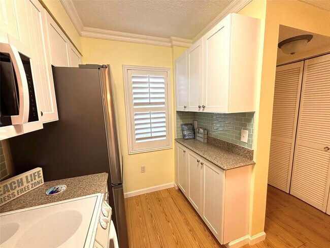 Building Photo - 2236 N Cypress Bend Dr