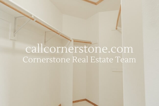 Building Photo - 6385 Shirecliff Dr