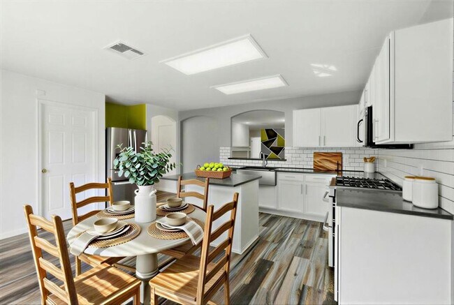 Building Photo - 1718 Lloydminister Way