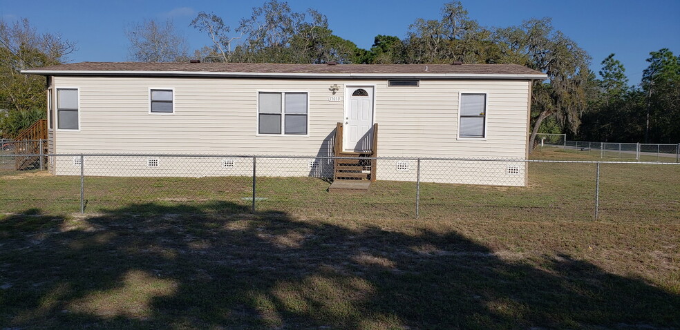 Building Photo - 17010 Meridian Blvd