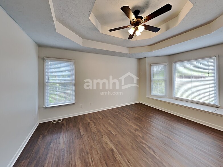 Building Photo - 468 Springfield Dr