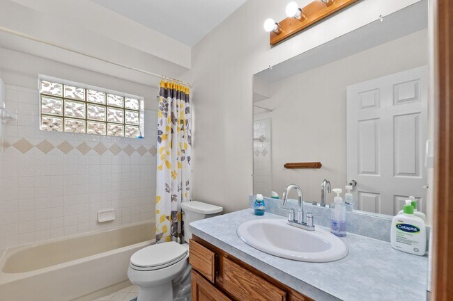 Building Photo - 53638 Springhill Meadows Dr