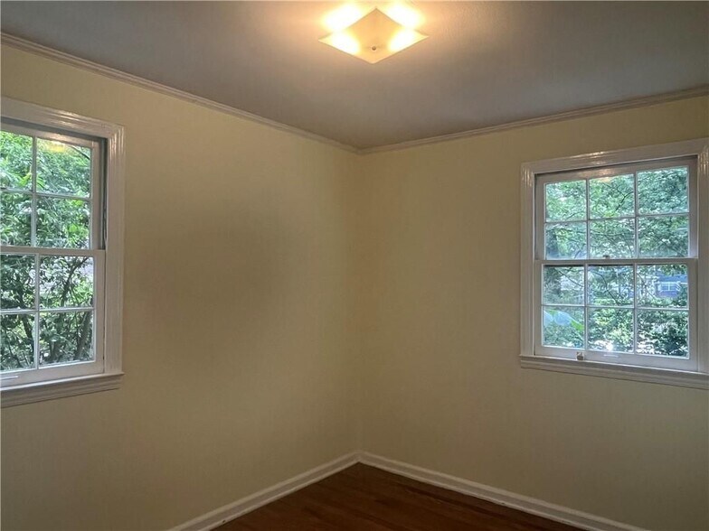 Building Photo - 1612 Tallulah St NW