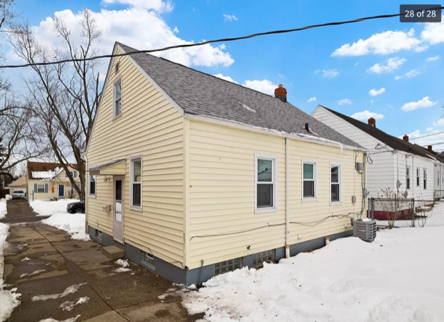 Building Photo - 18815 Fairway Ave