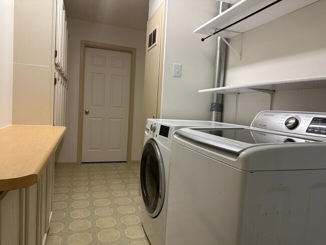 Building Photo - Elegant Home in Central Lubbock Available ...