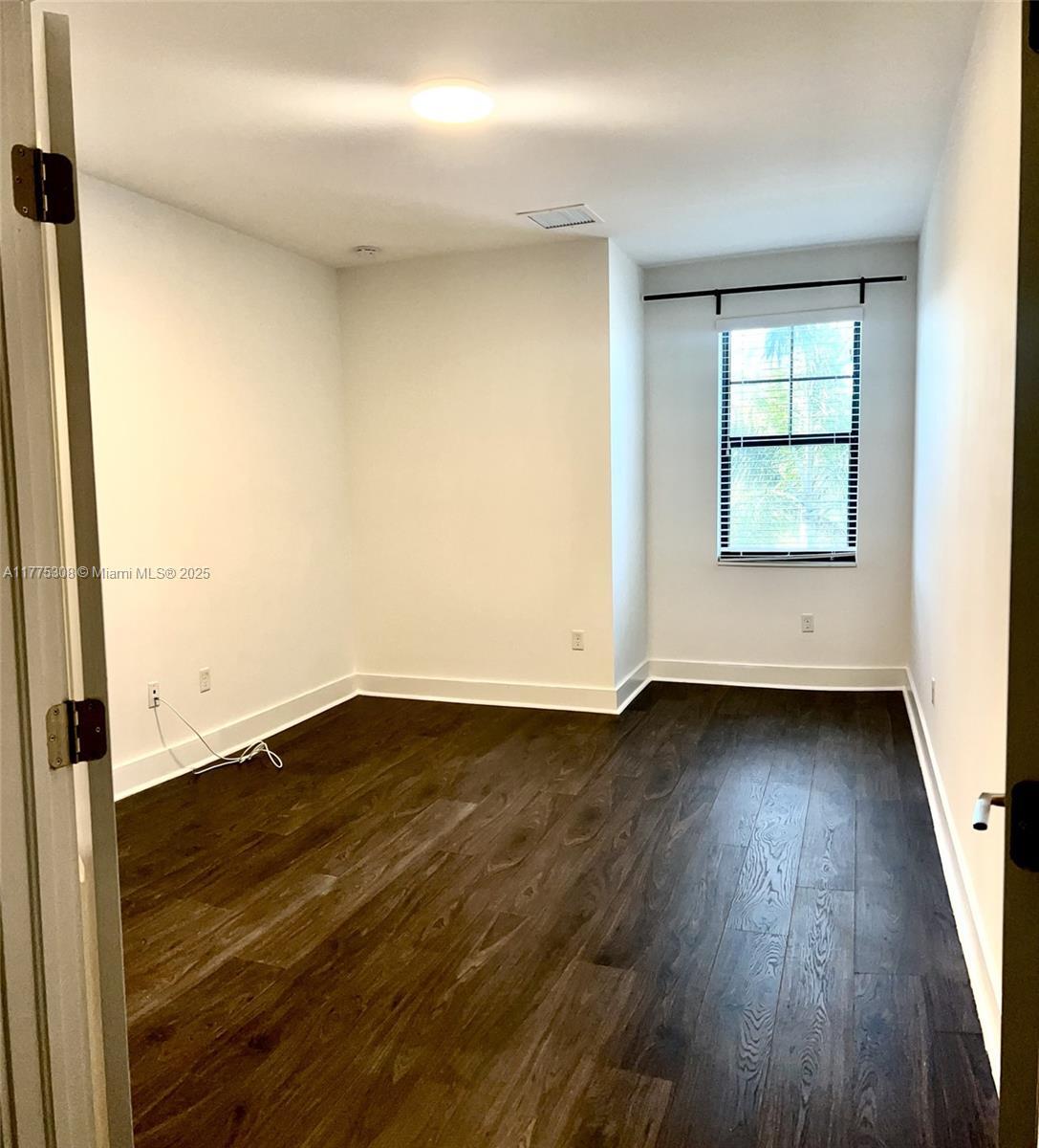 Building Photo - 4536 S Aqua Bella Ln