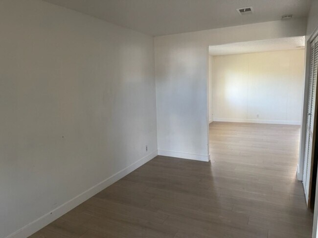 Building Photo - 3329-3331 Routier Rd