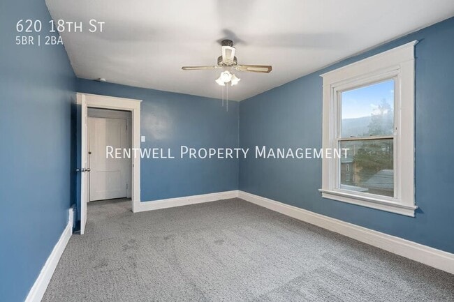 Building Photo - 620 18th St