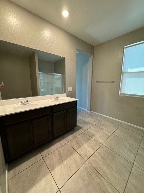 Building Photo - 3415 West Donner Dr