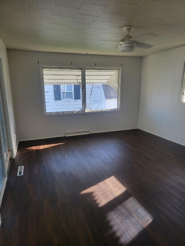 Building Photo - 4204 3rd Ave N