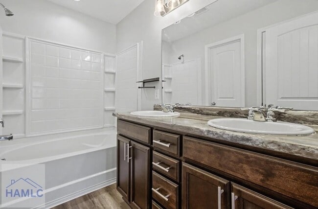 Building Photo - 1034 Grayson Ave