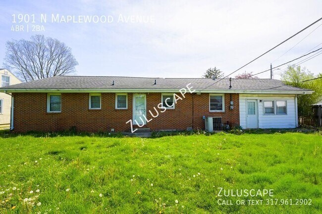 Building Photo - 1901 N Maplewood Ave