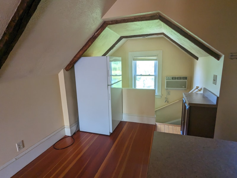 Building Photo - 117 Elmgrove Ave