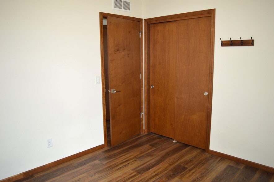 Building Photo - 9314 Highland Gate Way