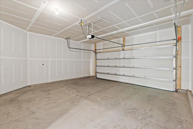 Building Photo - Be the 1st to live in this stunning, never...