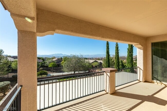 Building Photo - 2609 Chateau Clermont St