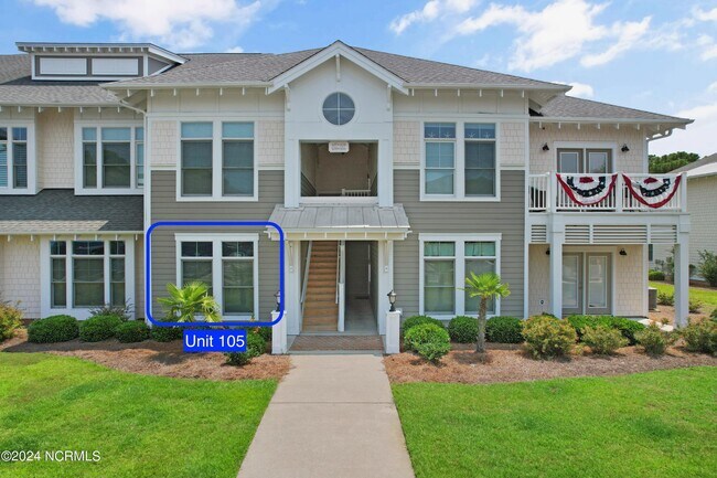 Building Photo - 2537 St James Dr SE