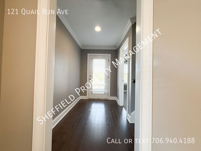 Building Photo - 121 Quail Run Ave