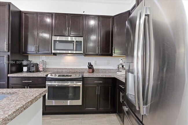 Building Photo - 3407 W 99th Pl