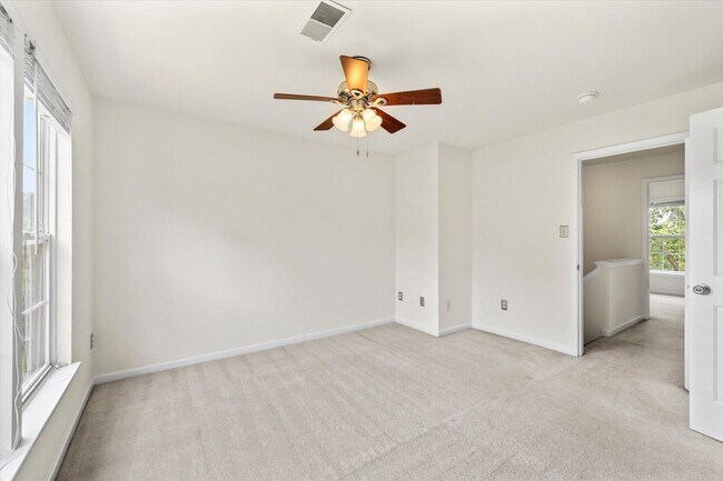 Building Photo - 4701 Colonnade Way