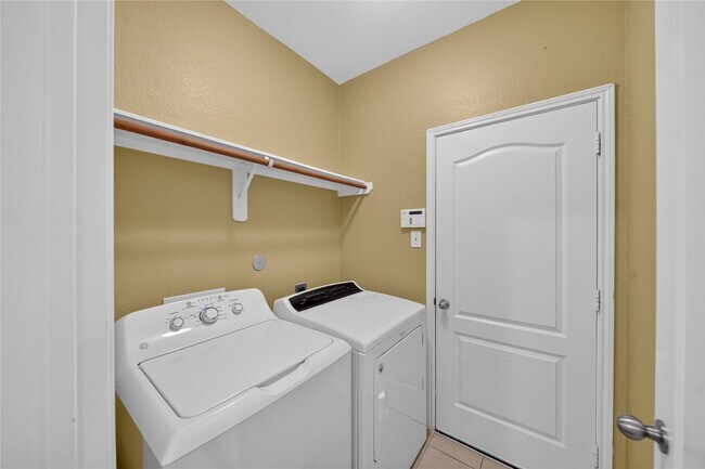 Building Photo - 406 Mornington Ln