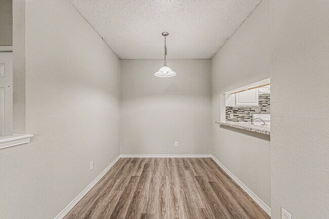 Building Photo - 3607 W Northgate Dr