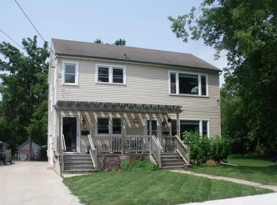 Building Photo - 558 Georgia St