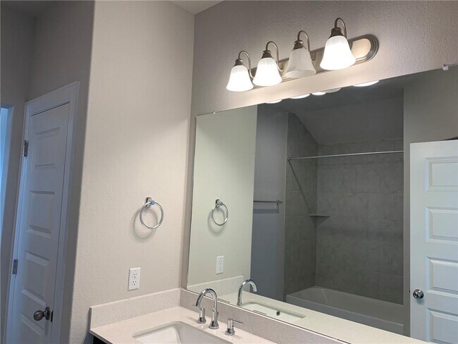 Building Photo - 109 White Dunes Dr
