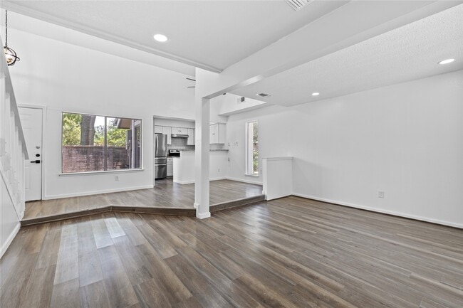 Building Photo - 13002 Greenway Chase Ct