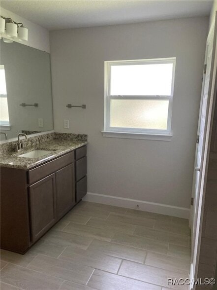 Building Photo - 5992 N Mahogany Terrace