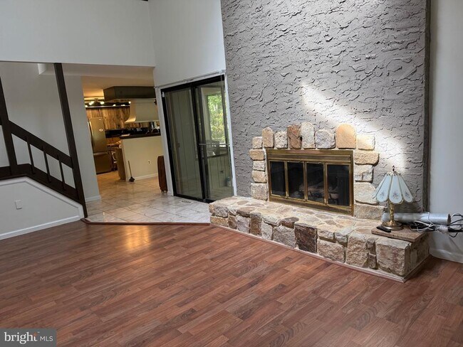 Building Photo - 4 Hazelhurst Dr