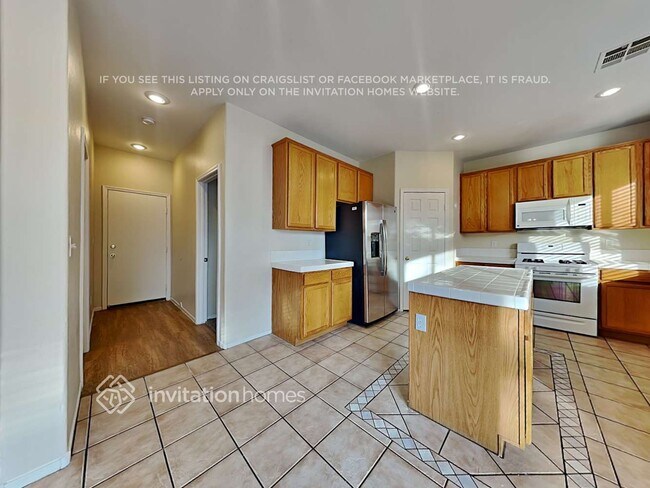 Building Photo - 2531 Parasail Point Ave